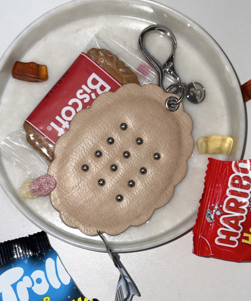 Biscuit Mirror Charm / Beige
