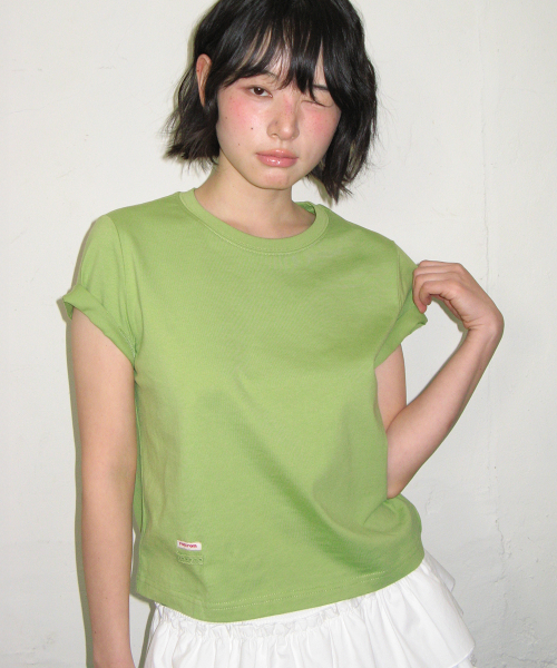 MINI LABEL CROP SHORT SLEEVE OLIVE