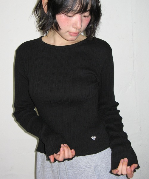 PLEATS SLIM FIT LONG SLEEVE BLACK