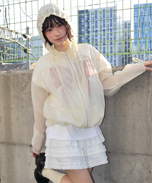 SHEER SHIRRING WINDBREAKER CREAM