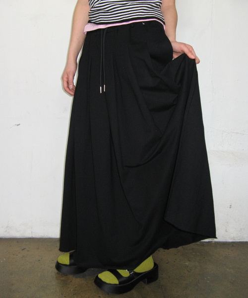 SWEAT PLEATS LONG SKIRT BLACK