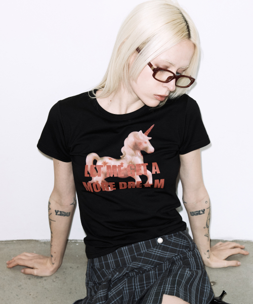 SHADOW UNICORN TEE (BLACK) F26QB057