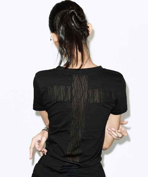 BACK CROSS TEE (BLACK) F26QB073