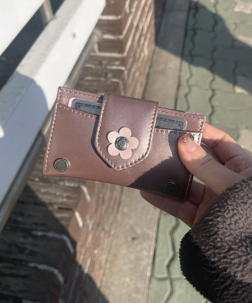 Fleur Card Wallet (Chrome Pink)