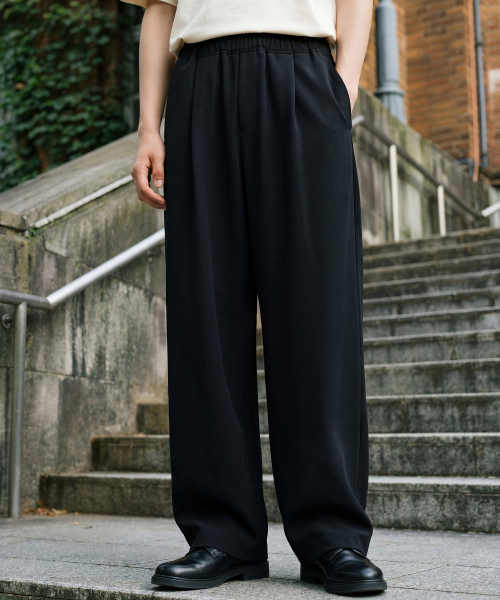 Clean One Tuck Banding Wide Slacks Black KJLP2705