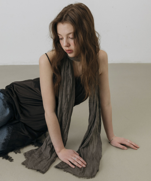 NATURAL GAUZE MIST LONG SCARF_CHARCOAL