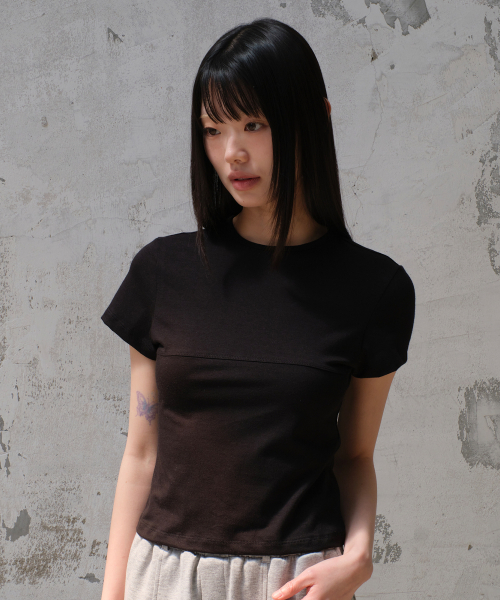 SLIM FIT SEMI CROP T-SHIRTS (BLACK)