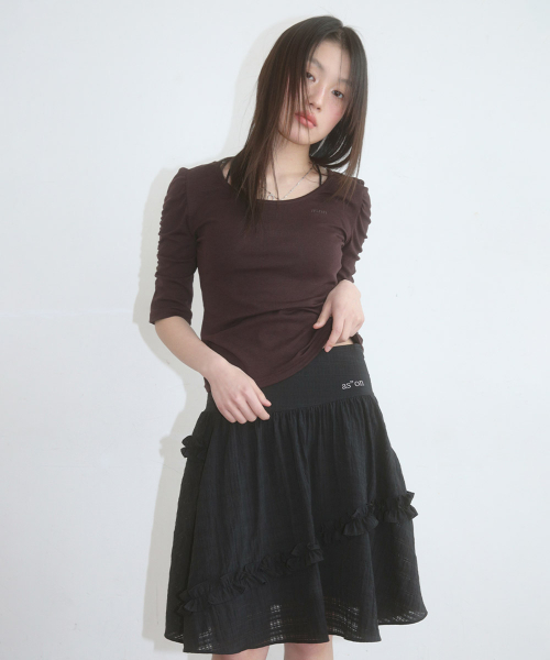 BERRY FRILL SKIRT / BLACK