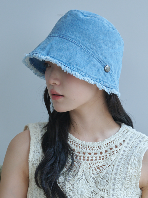 Frayed Hem Moon Bucket Hat (Light Blue Denim)