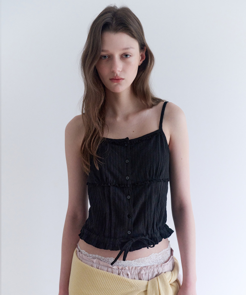 PINTUCK LACE CROP SLEEVELESS BLOUSE BLACK