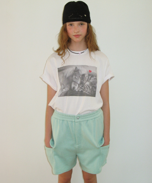 PONY CAT FRIENDS PHOTO BASIC FIT T SHIRT WHITE