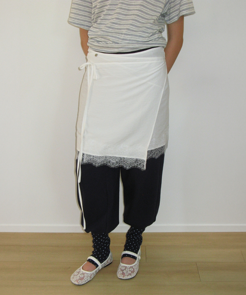 LACE TRIM WRAP SKIRT WHITE