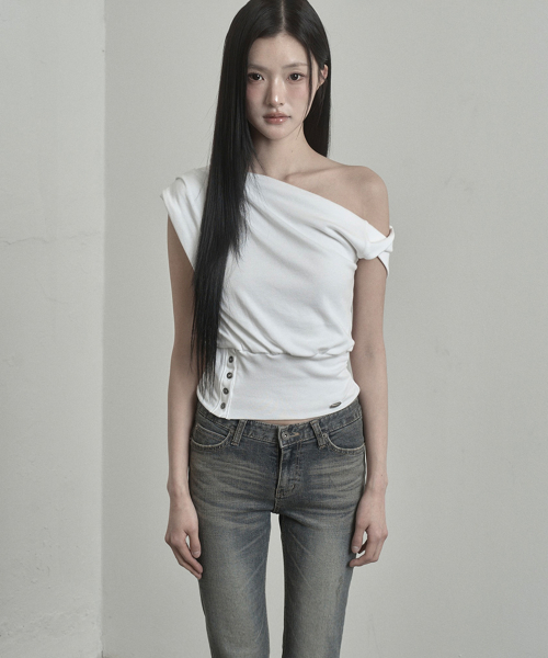 Waist-Shaped Button Top (white)