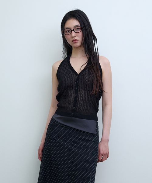 BUTTON CABLE KNIT HALTER CARDIGAN_ BLACK