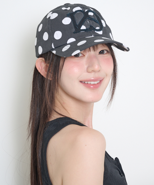 129 APPLIQUE BALL CAP BLACK DOT
