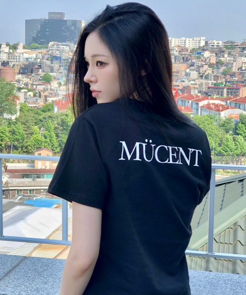 JEDEN SIGNATURE LOGO HALF T (2COLOR)