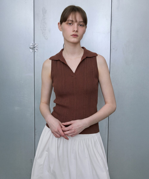 Collared Ribbed Sleeveless Top [BROWN]