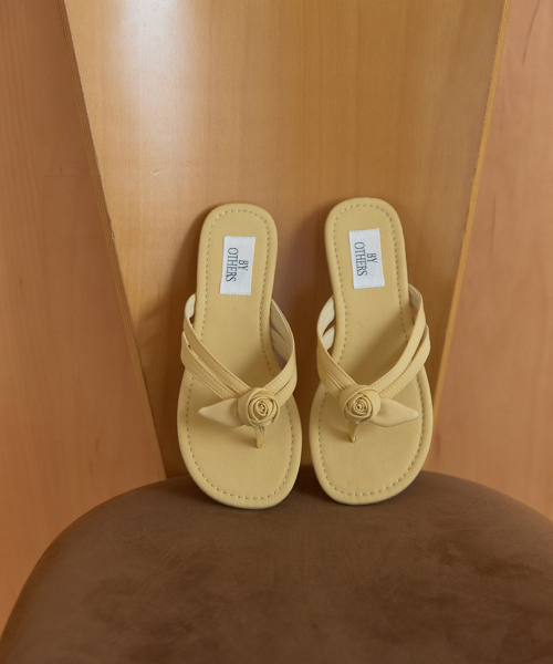 Petal Breeze Flip flop