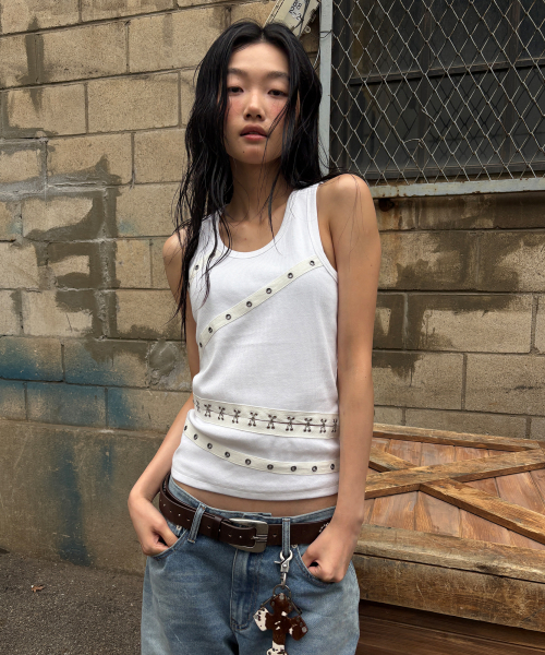 Metal Piercing Sleeveless (White)