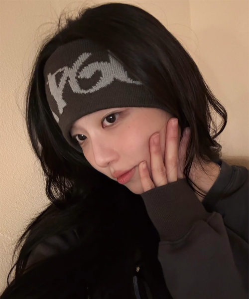 Signature Jacquard Logo Knit Hair Band (Brown)