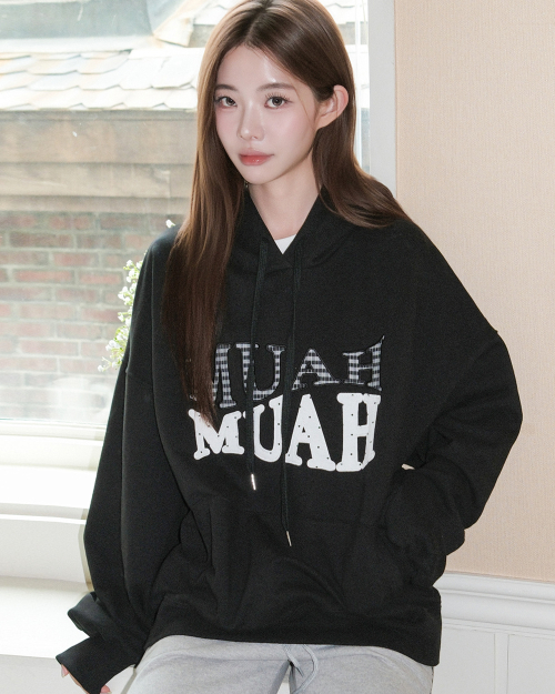 DOT CHECK PATCH LOOSE FIT HOODIE [BLACK]