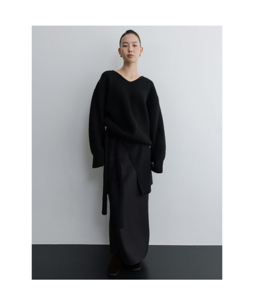 Bulky V Neck Sweater Black (TA5X51A045)
