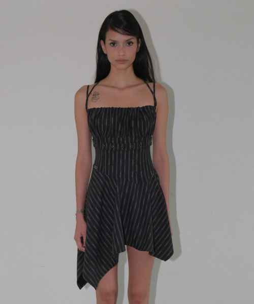 FLARE SLEEVELESS MINI DRESS [BLACK]