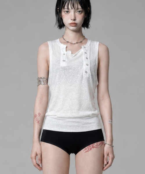 Two-Line Button Short Sleeveless (White)