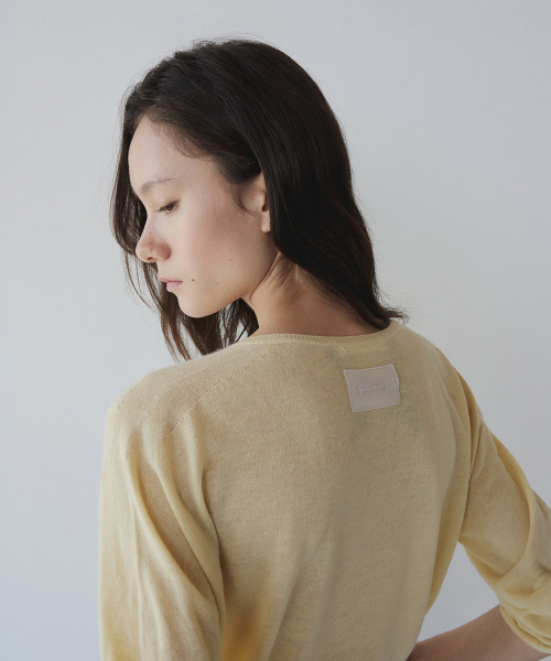 LIGHT LINEN V-NECK SUMMER KNIT, LEMON