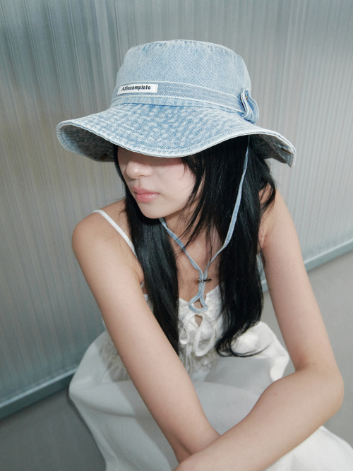 Light Blue Denim (Belt Denim Safari)