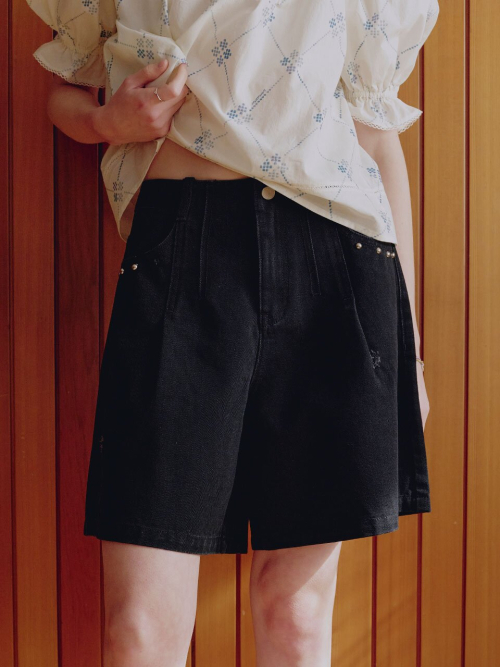Rivet Embellished Vintage Short Denim Pants MU2635DN304M_BLACK