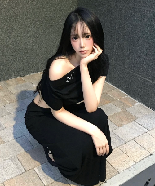 리바 셔링 슬릿 오프 숄더 반팔 티 (3컬러)