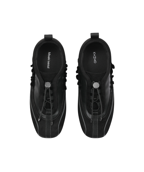Layered shirring sneakers BLACK