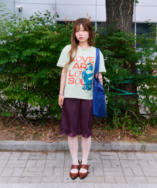 Blanksoup X VisualCollect Love Art, Love Soup T-Shirts Lightgreen