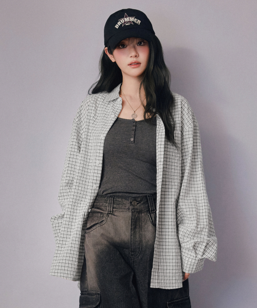 마니또 로고 포인트 체크 셔츠_화이트