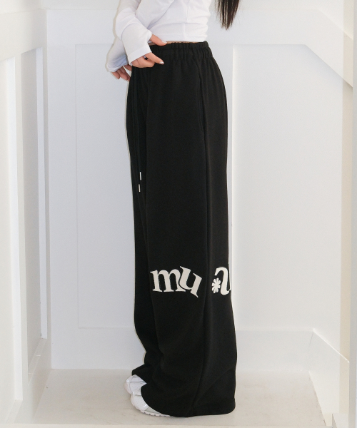 SIDE PATCH WIDE BANDING PANTS [BLACK]