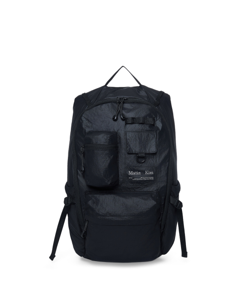 MULTI-POCKET LITE BACKPACK IN BLACK