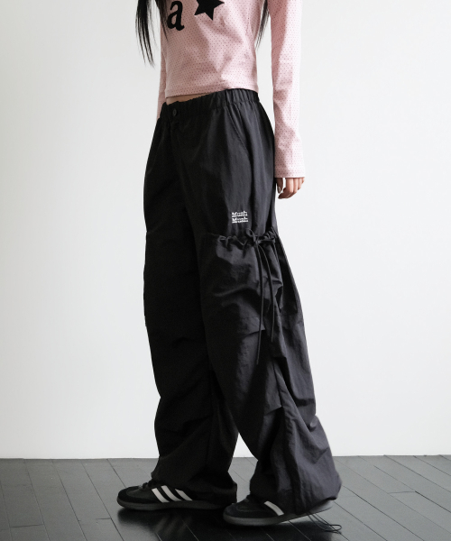 SIDE RIBBON STRING CARGO POCKET BANDING PANTS [BLACK]