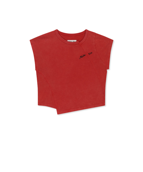 CURVED CUT SLIM TOP IN RED