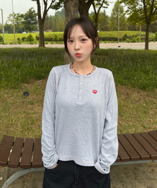여성 하트 로고 헨리넥 롱슬리브 Medium Grey Melange