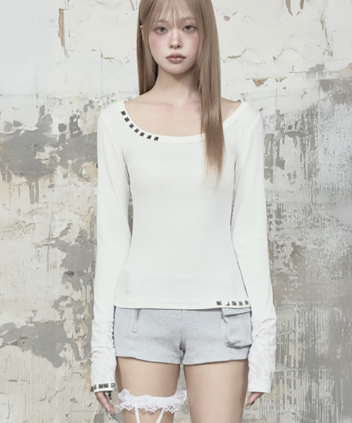 Stud Metal Point Long Sleeve (White)