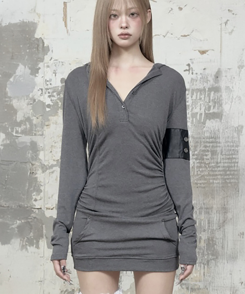 Hood Layer Shirring Mini One-Piece (Melange Gray))