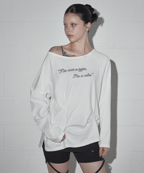 Cropped Lettering Pintuck Boat Neck Long Sleeve T Shirt, Ivory
