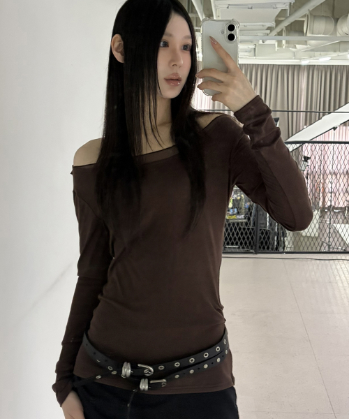 Drape boat neck shirring slim fit simple womens long sleeve t-shirt _2COLOR