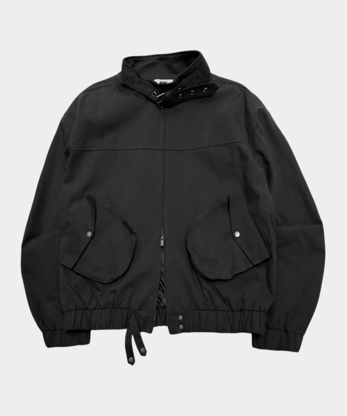 High-neck eyelet belted multi-pocket point cotton oversized standard blouson zip-up jacket [Black]