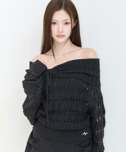 PUNCHING LOOSE OFF SHOULDER KNIT BLACK