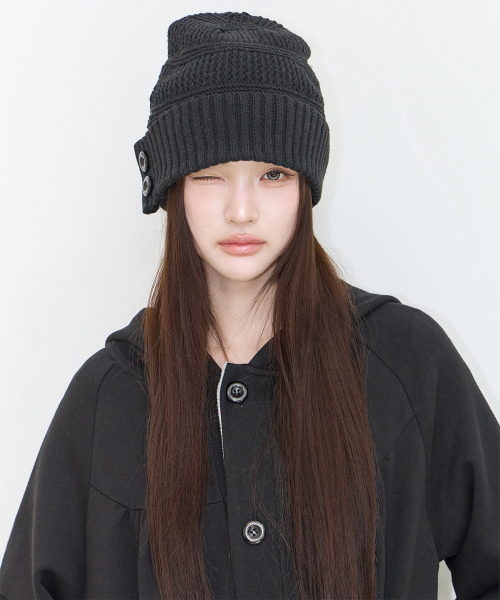 BASIC KNIT BEANIE BLACK