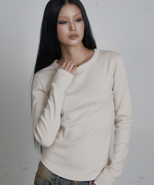 C 90S LINE BASIC LONG SLEEVE T-SHIRT_BEIGE