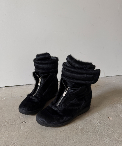 304 textured high snekeares / black