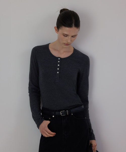 F/W Fine Ribbed Button U-Neck Long Sleeve Tee